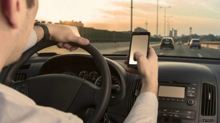 conducción distraída